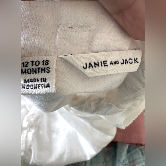 Janie and Jack mock neck girls top. Size 12-18m. Great condition! - Picture 3 of 3